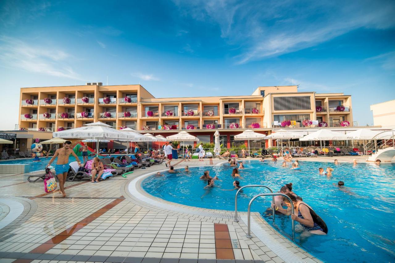 Apartment Vita Near Terme Paradiso Добова Экстерьер фото