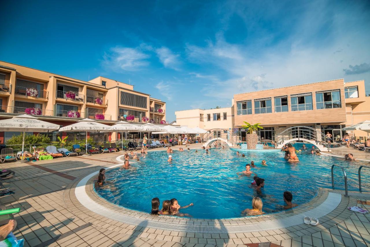 Apartment Vita Near Terme Paradiso Добова Экстерьер фото